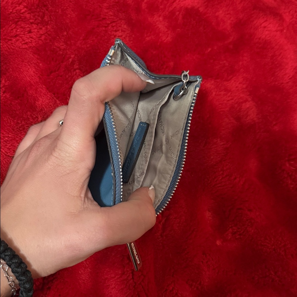 Michael Kors Teal Key & Card Holder - Picture 4 of 8